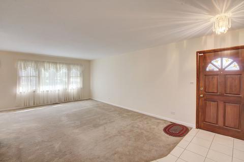 10 E Kathleen Dr, Des Plaines, IL 60016 photo 3