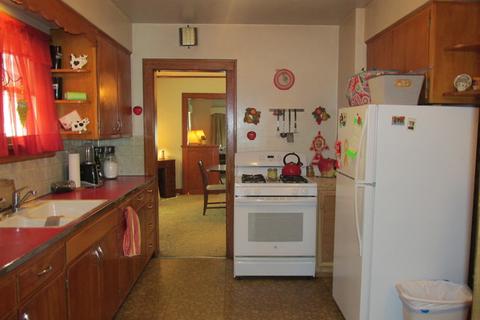 608 Bangs St, Aurora, IL 60505 photo 5