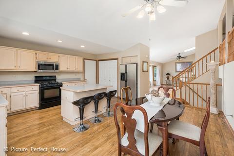2101 Mystic Dr, Plainfield, IL 60586 photo 8