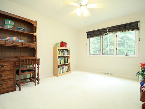 1440 N Blanchard Ct, Wheaton, IL 60187 photo 23