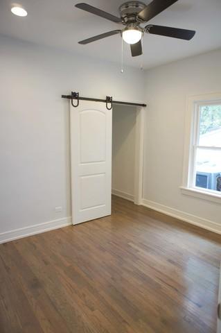 1077 Greenview Ave, Des Plaines, IL 60016 photo 9