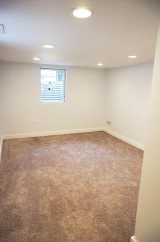 1077 Greenview Ave, Des Plaines, IL 60016 photo 10