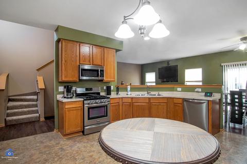 21519 Eich Dr, Crest Hill, IL 60403 photo 6