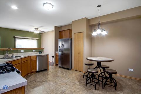 21519 Eich Dr, Crest Hill, IL 60403 photo 7