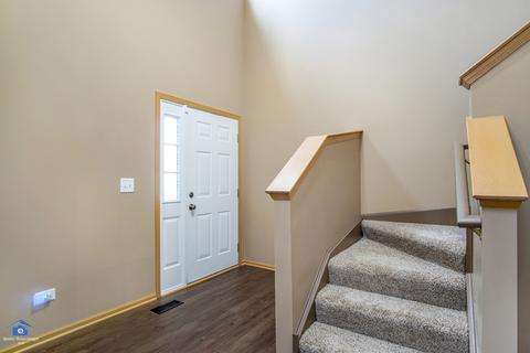 21519 Eich Dr, Crest Hill, IL 60403 photo 4