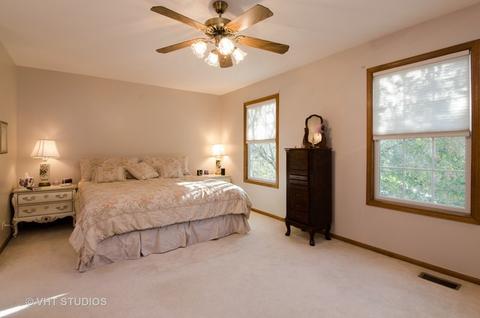 9 Hampton St, Cary, IL 60013 photo 6