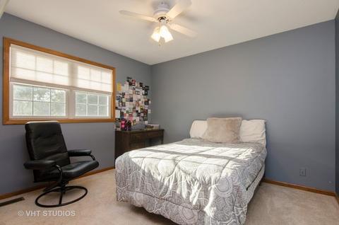 9 Hampton St, Cary, IL 60013 photo 8