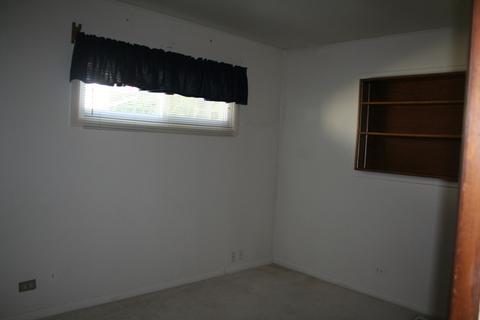 265 Albert Ter, Wheeling, IL 60090 photo 12