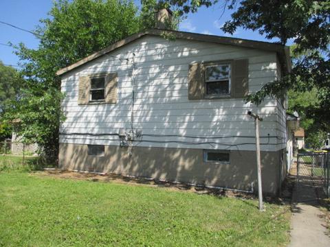 17032 Lorenz Ave, Lansing, IL 60438 photo 2