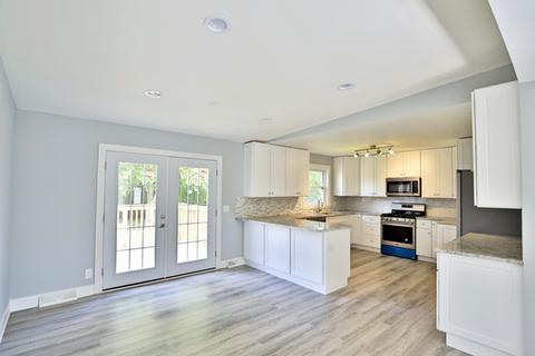 307 High St, Wauconda, IL 60084 photo 4