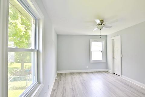 307 High St, Wauconda, IL 60084 photo 9