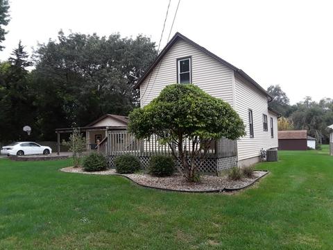 208 Prairie St, Spring Valley, IL 61362 photo 2