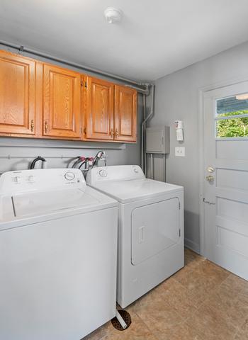 247 S Hickory Ave, Bartlett, IL 60103 photo 14