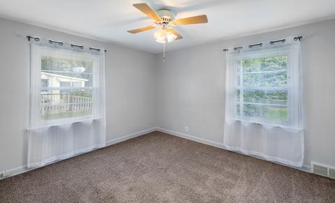 247 S Hickory Ave, Bartlett, IL 60103 photo 11