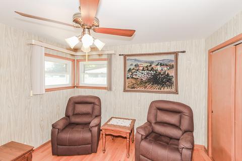 2053 Fox Ln, Des Plaines, IL 60018 photo 17
