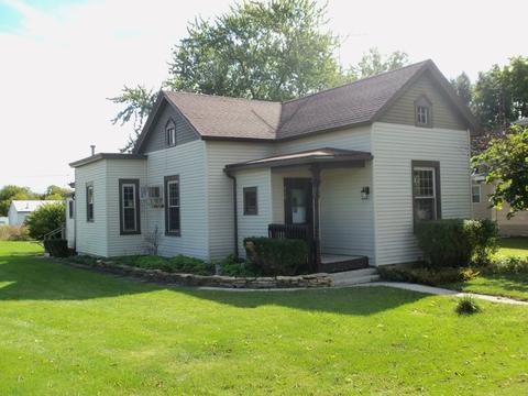 410 Main St, Mazon, IL 60444 photo 2