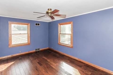 978 S 2nd Ave, Des Plaines, IL 60016 photo 13
