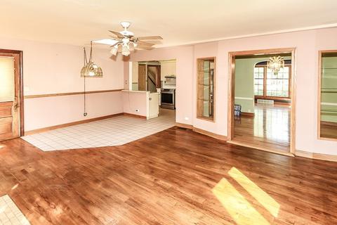 978 S 2nd Ave, Des Plaines, IL 60016 photo 11