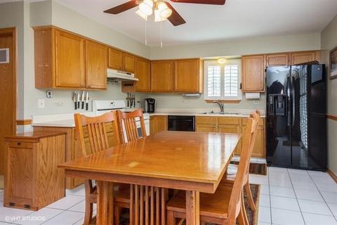 5218 Brindlewood Dr, Plainfield, IL 60586 photo 3