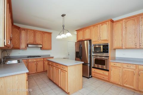 1234 Asbury Ct, Elgin, IL 60120 photo 4