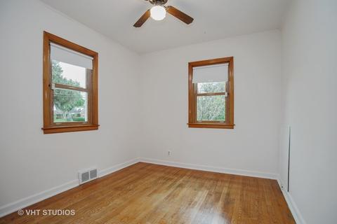 64 E Strong St, Wheeling, IL 60090 photo 7