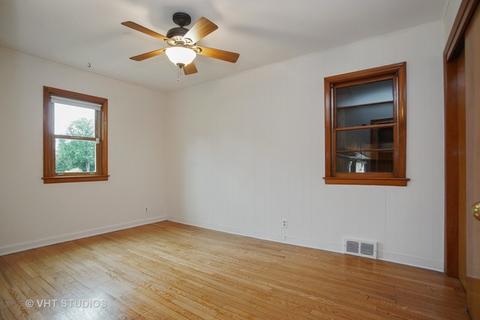 64 E Strong St, Wheeling, IL 60090 photo 9