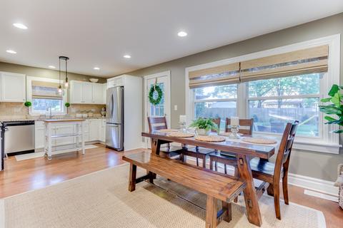 1819 Evergreen St, Wheaton, IL 60187 photo 5