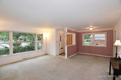 718 Cadillac Dr, Wheaton, IL 60187 photo 4