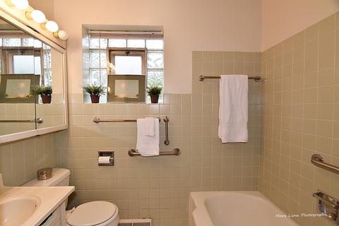 718 Cadillac Dr, Wheaton, IL 60187 photo 11