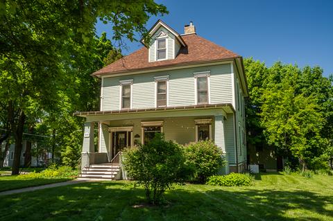 800 N Spring St, Elgin, IL 60120 photo 2