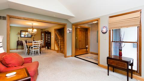 271 E St Charles Rd, Elmhurst, IL 60126 photo 7