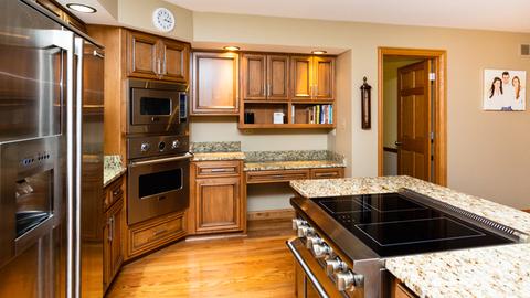 271 E St Charles Rd, Elmhurst, IL 60126 photo 13