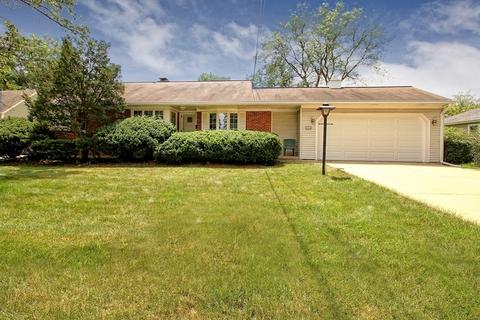324 Pershing Ave, Wheaton, IL 60189 photo 1