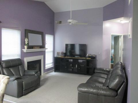 1142 Stillwater Rd, Elgin, IL 60120 photo 2