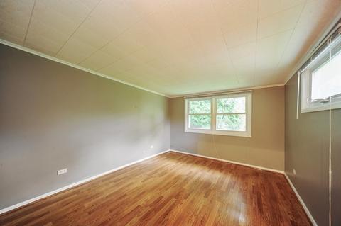 944 Hemlock St, Deerfield, IL 60015 photo 4