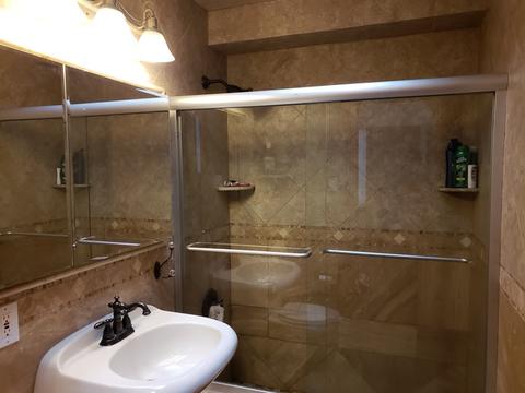 825 E Grant Dr, Des Plaines, IL 60016 photo 15