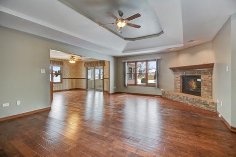 1362 E Cap Cir, Bourbonnais, IL 60914 photo 3