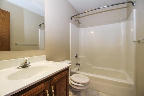 1362 E Cap Cir, Bourbonnais, IL 60914 photo 16