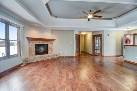 1362 E Cap Cir, Bourbonnais, IL 60914 photo 2
