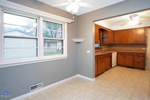 7740 Beloit Ave, Bridgeview, IL 60455 photo 10