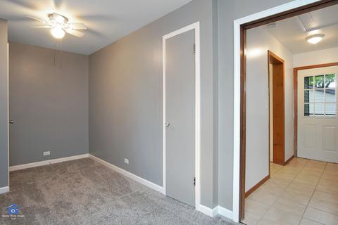 7740 Beloit Ave, Bridgeview, IL 60455 photo 17