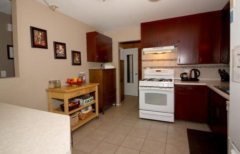 500 Newark Ln, Hoffman Estates, IL 60169 photo 4