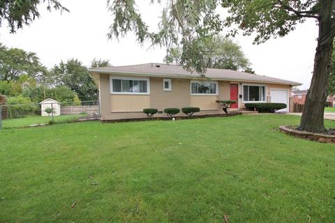 500 Newark Ln, Hoffman Estates, IL 60169 photo 2