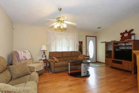 404 N Lincoln St, Braidwood, IL 60408 photo 3