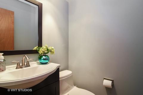 4997 Somerton Dr, Hoffman Estates, IL 60010 photo 14