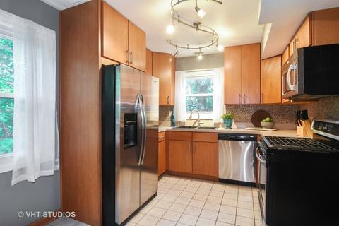 4997 Somerton Dr, Hoffman Estates, IL 60010 photo 3
