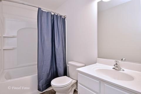 1802 Ruby Dr, Pingree Grove, IL 60140 photo 14