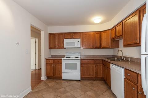 850 S Lorraine Rd #2D, Wheaton, IL 60187 photo 3