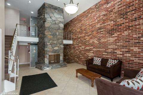 850 S Lorraine Rd #2D, Wheaton, IL 60187 photo 2