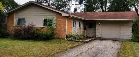 625 Lafayette Ln, Hoffman Estates, IL 60169 photo 2